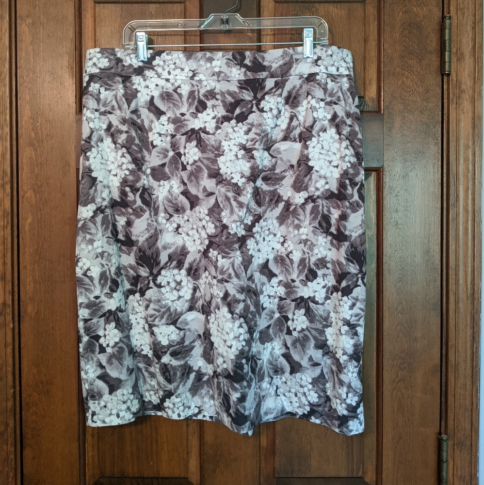 Talbot's straight skirt